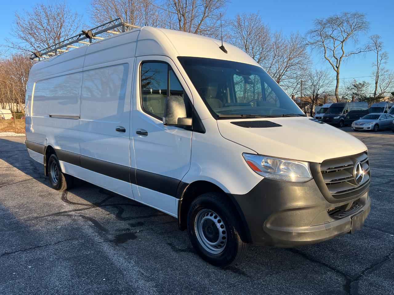 Mercedes-Benz Sprinter 3500 170-in. WB 2023