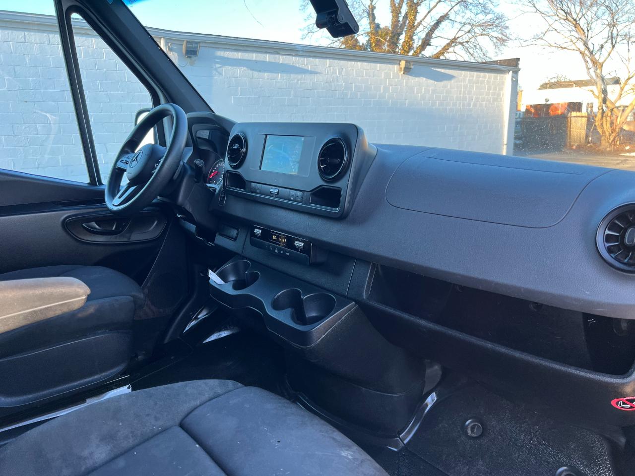 Mercedes-Benz Sprinter 3500 170-in. WB 2023