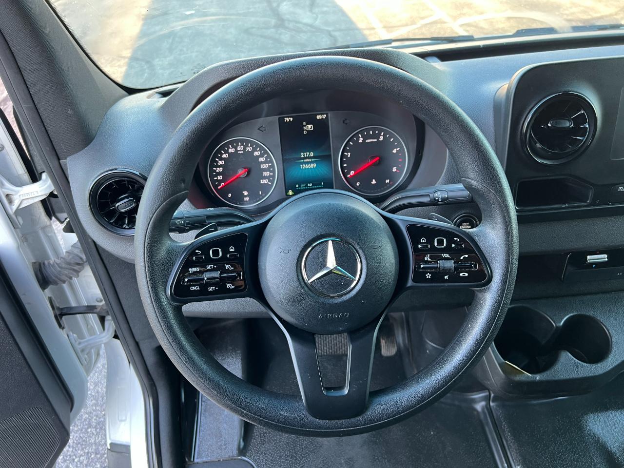 Mercedes-Benz Sprinter 3500 170-in. WB 2023