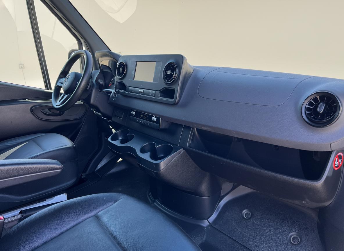 Mercedes-Benz Sprinter 2500 144-in. WB 2020