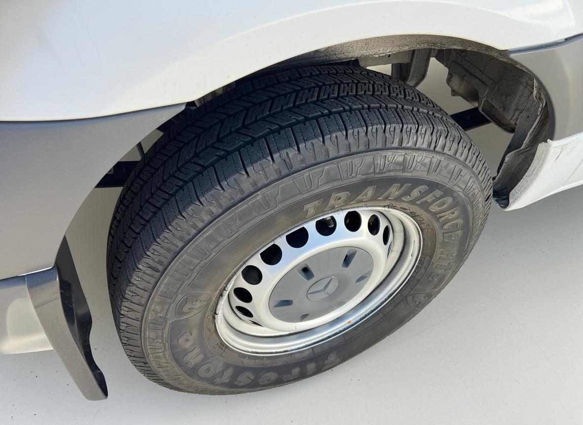 Mercedes-Benz Sprinter 2500 144-in. WB 2020