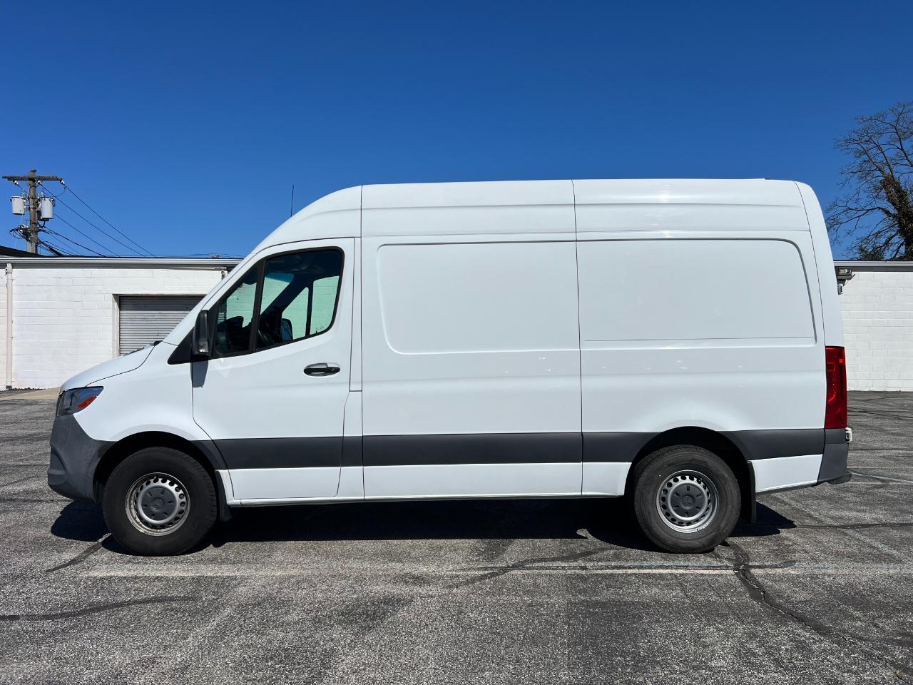 Mercedes-Benz Sprinter 2500 144-in. WB 2020