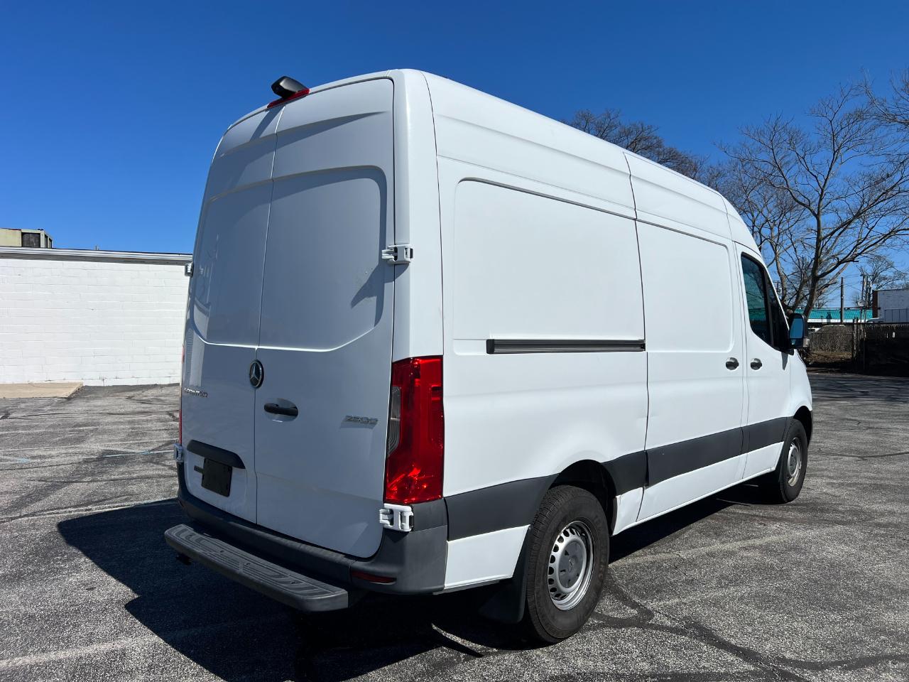 Mercedes-Benz Sprinter 2500 144-in. WB 2020