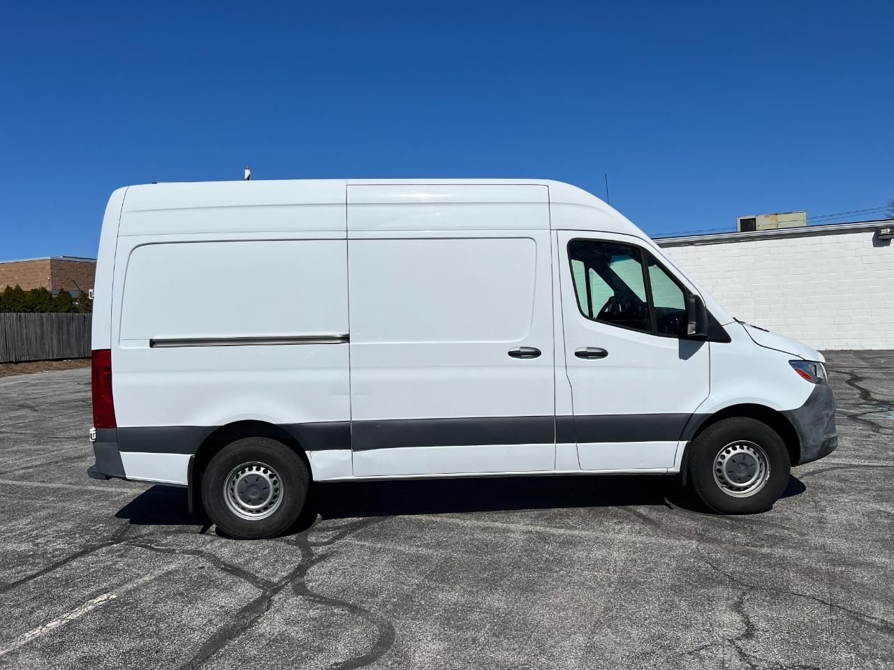 Mercedes-Benz Sprinter 2500 144-in. WB 2020