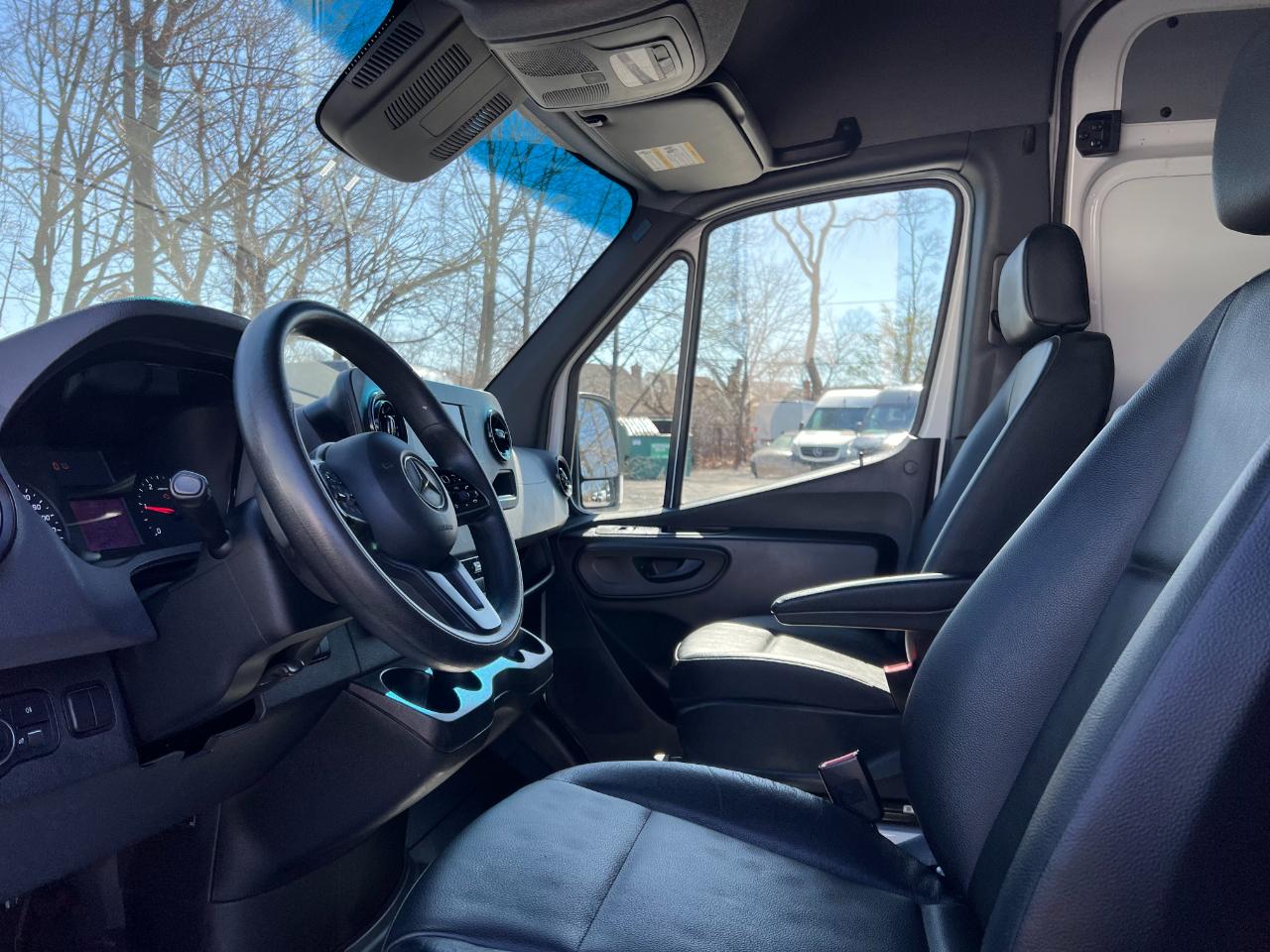 Mercedes-Benz Sprinter 2500 144-in. WB 2020