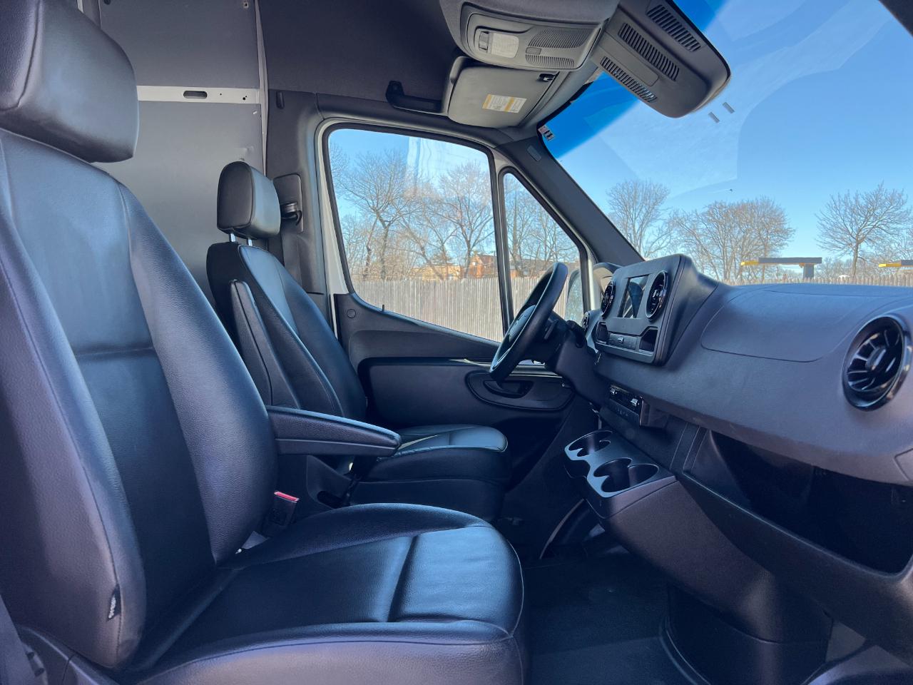 Mercedes-Benz Sprinter 2500 144-in. WB 2020