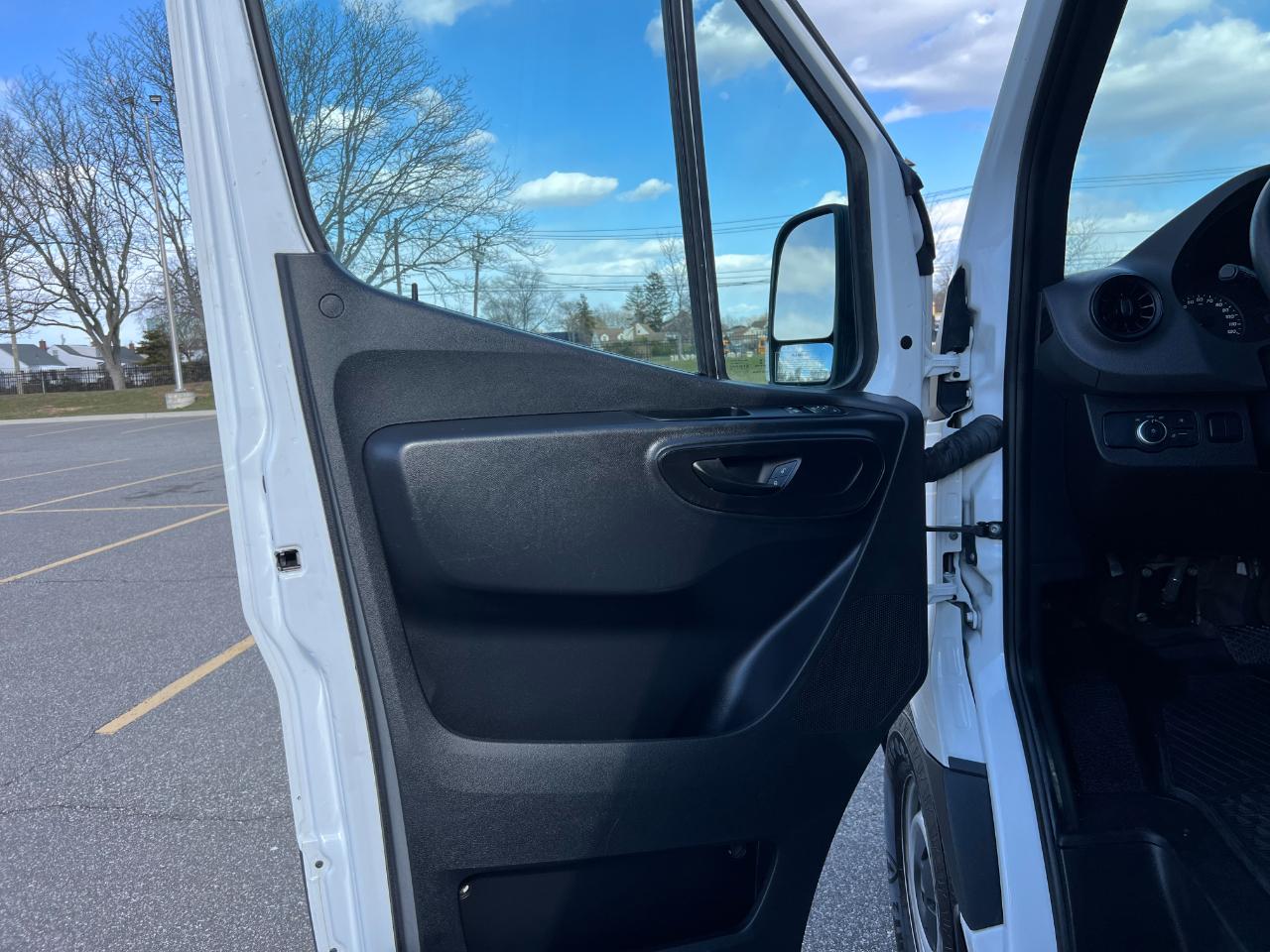 Mercedes-Benz Sprinter 2500 144-in. WB 2022