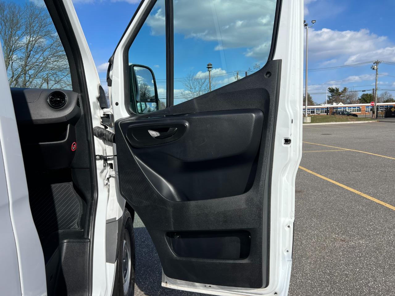 Mercedes-Benz Sprinter 2500 144-in. WB 2022