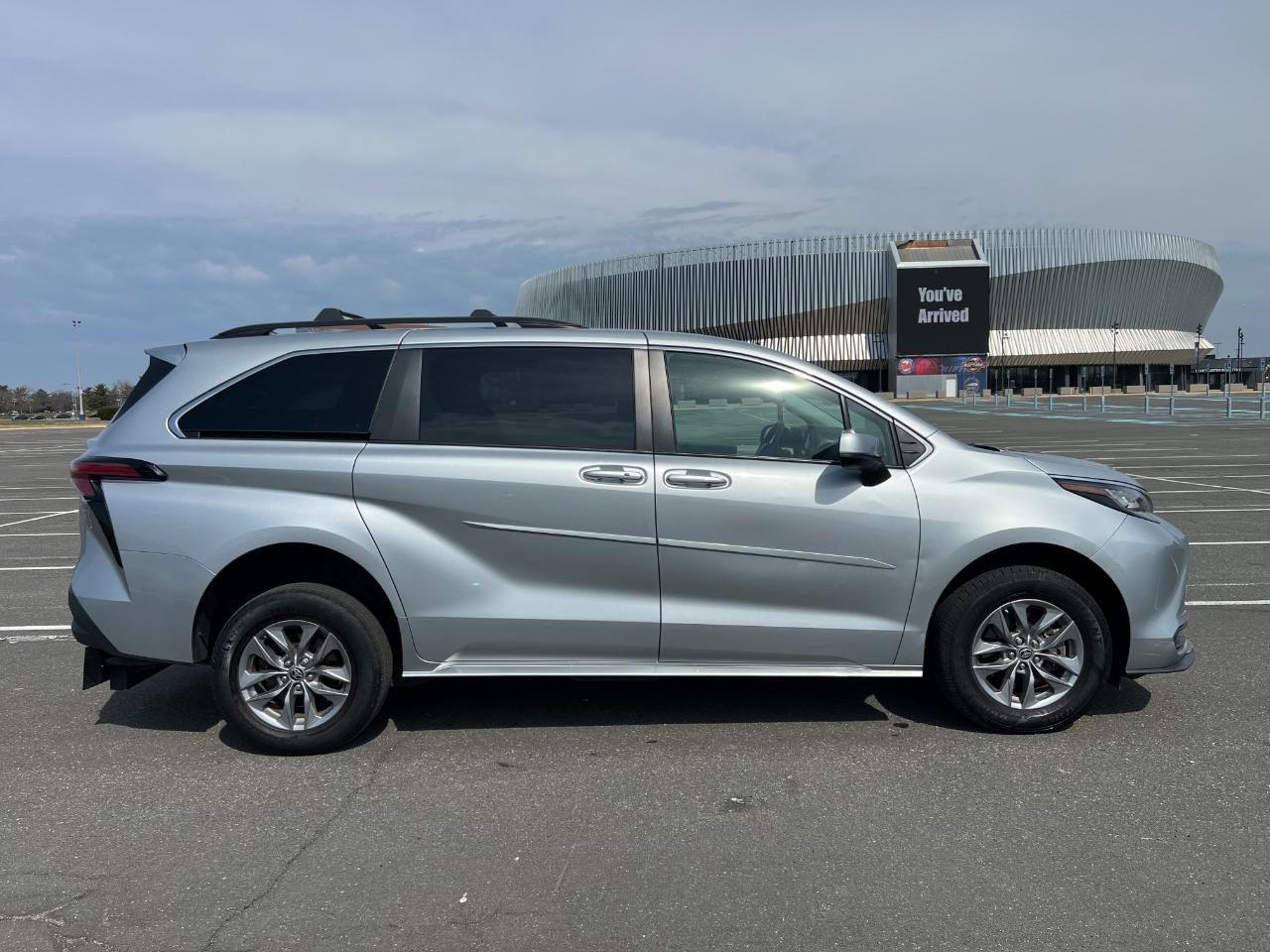 Toyota Sienna LE 8-Passenger 2022