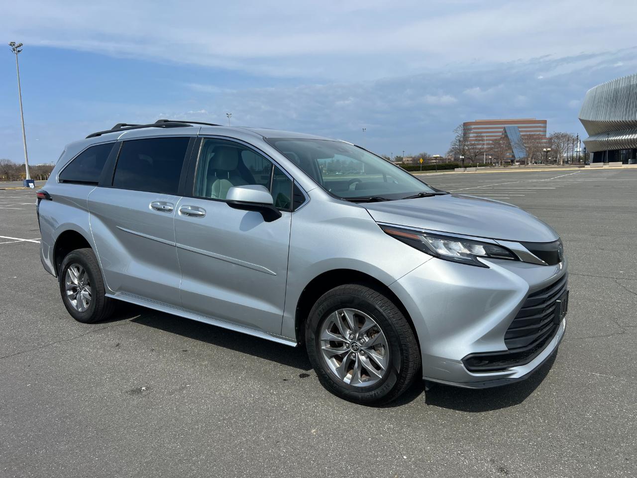 Toyota Sienna LE 8-Passenger 2022