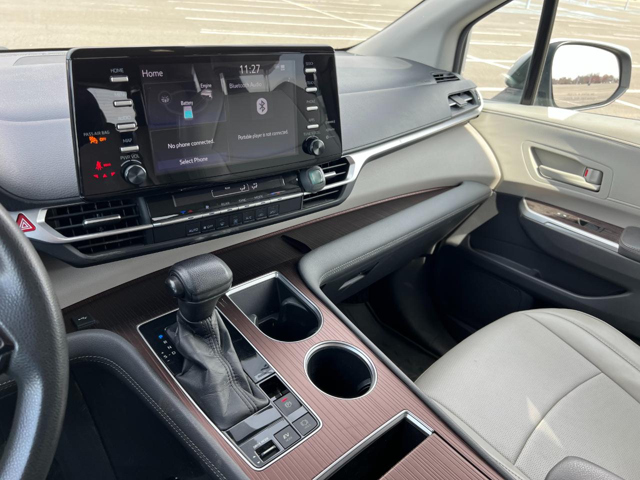 Toyota Sienna LE 8-Passenger 2022