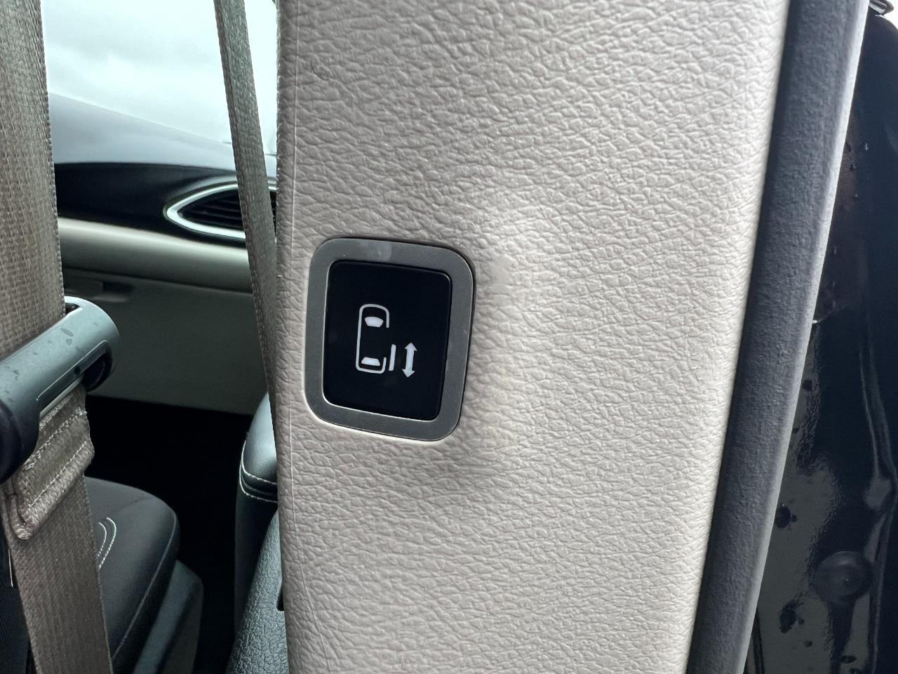 Chrysler Voyager LX 2024