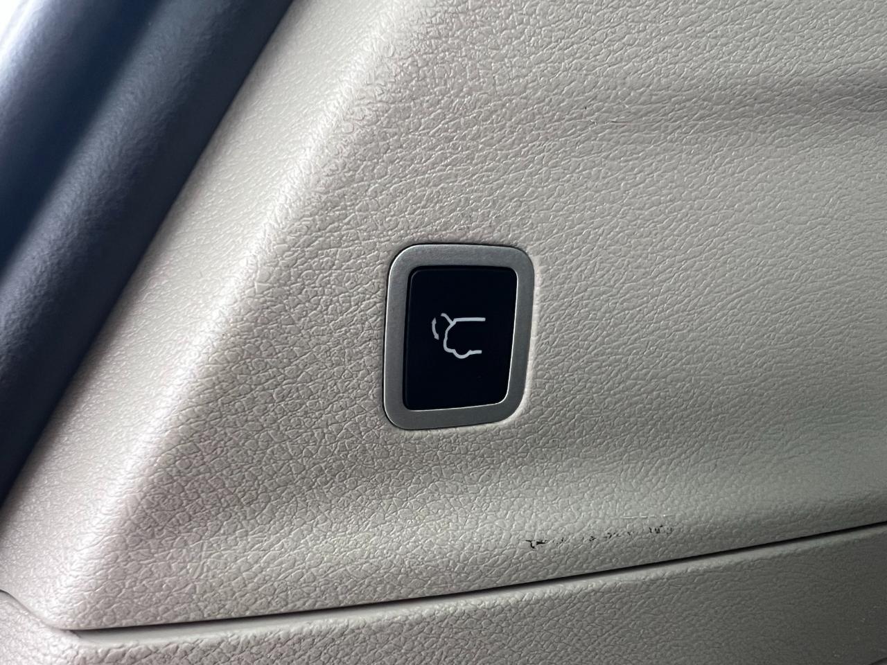 Chrysler Voyager LX 2024