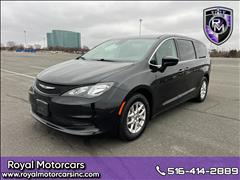 2024 Chrysler Voyager 