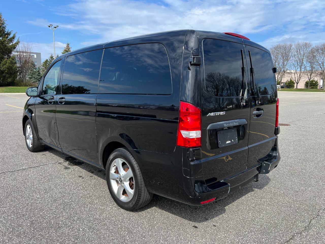 Mercedes-Benz Metris Passenger Van 2018
