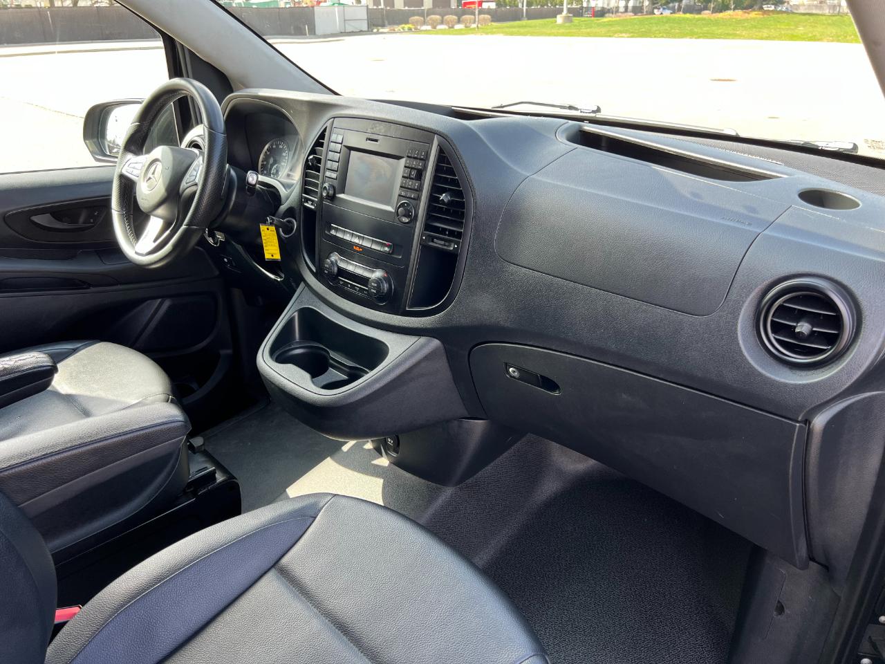 Mercedes-Benz Metris Passenger Van 2018