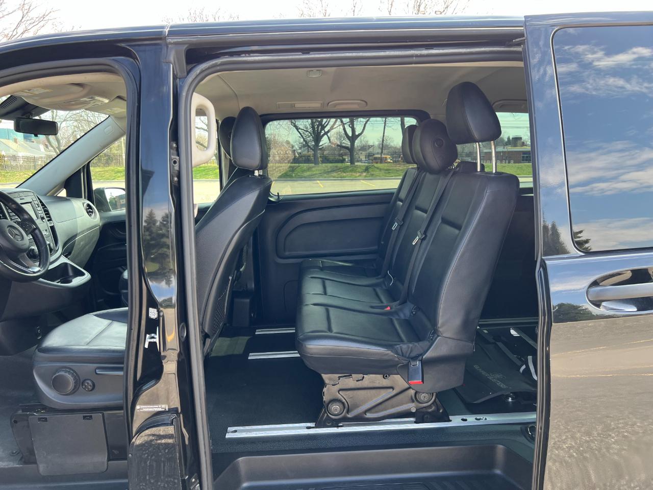 Mercedes-Benz Metris Passenger Van 2018