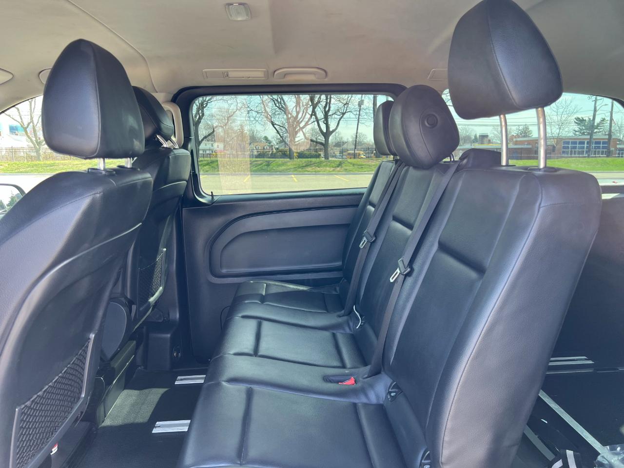 Mercedes-Benz Metris Passenger Van 2018