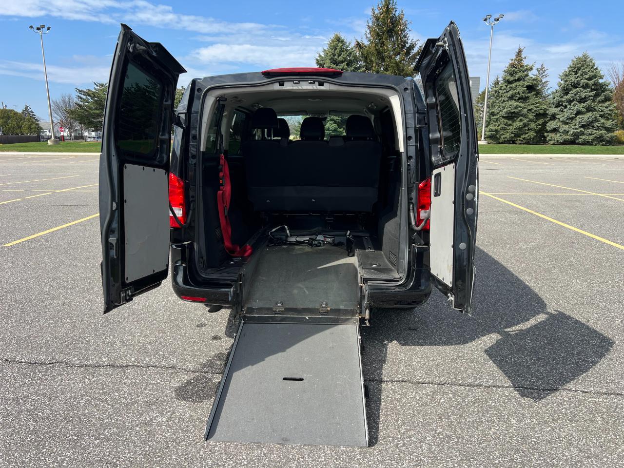 Mercedes-Benz Metris Passenger Van 2018