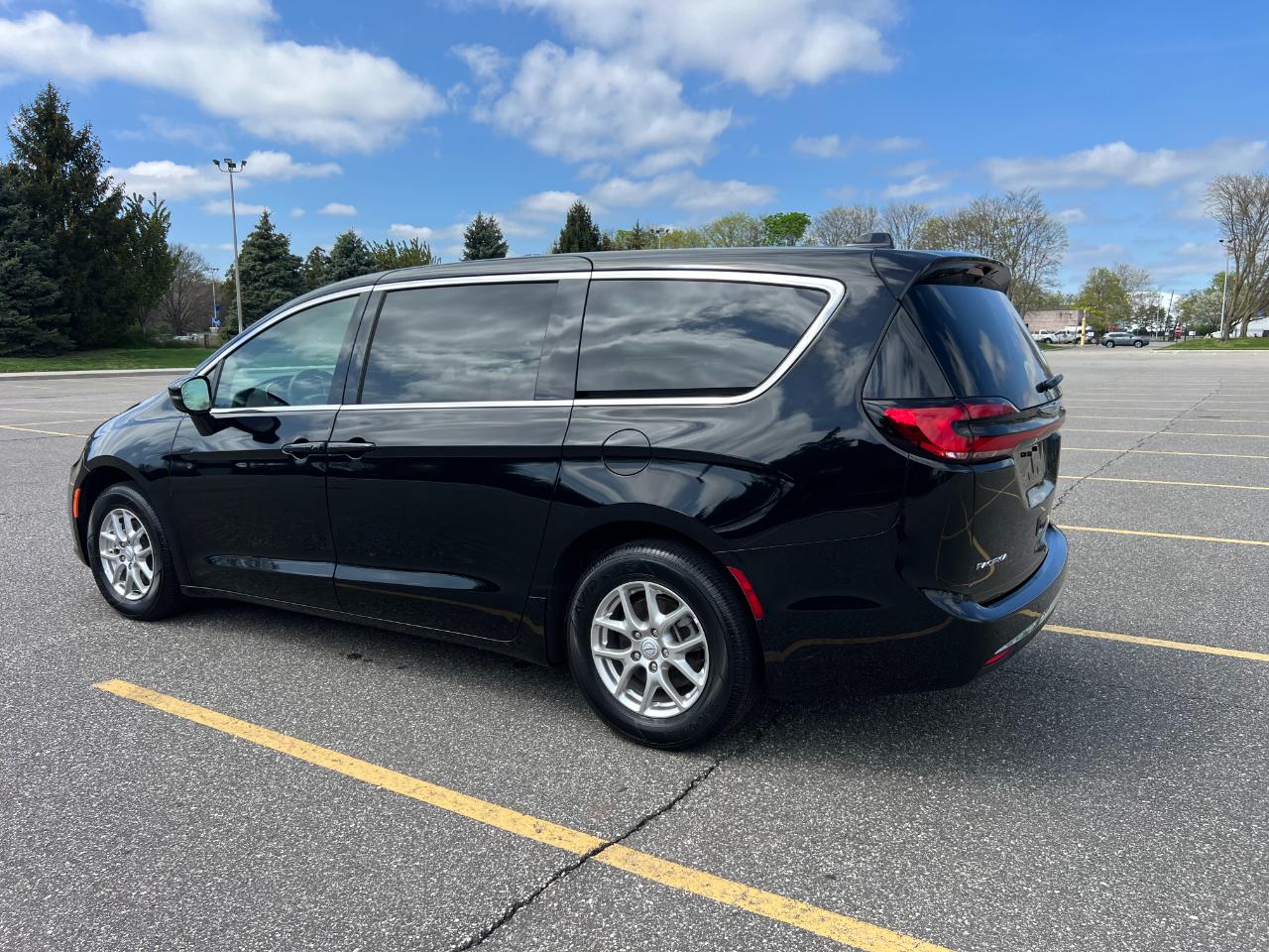 Chrysler Pacifica Select 2025