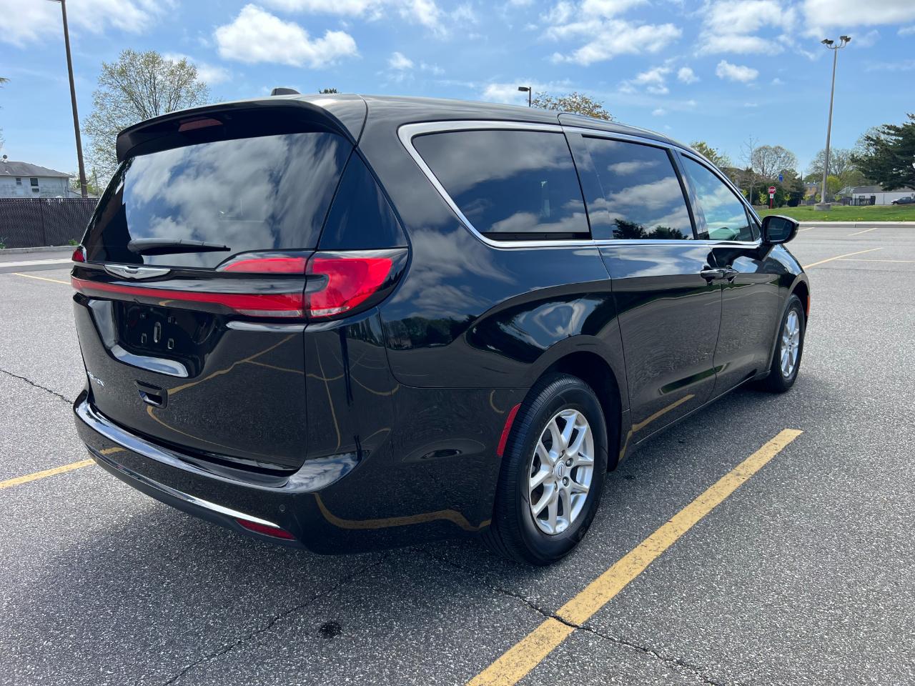 Chrysler Pacifica Select 2025