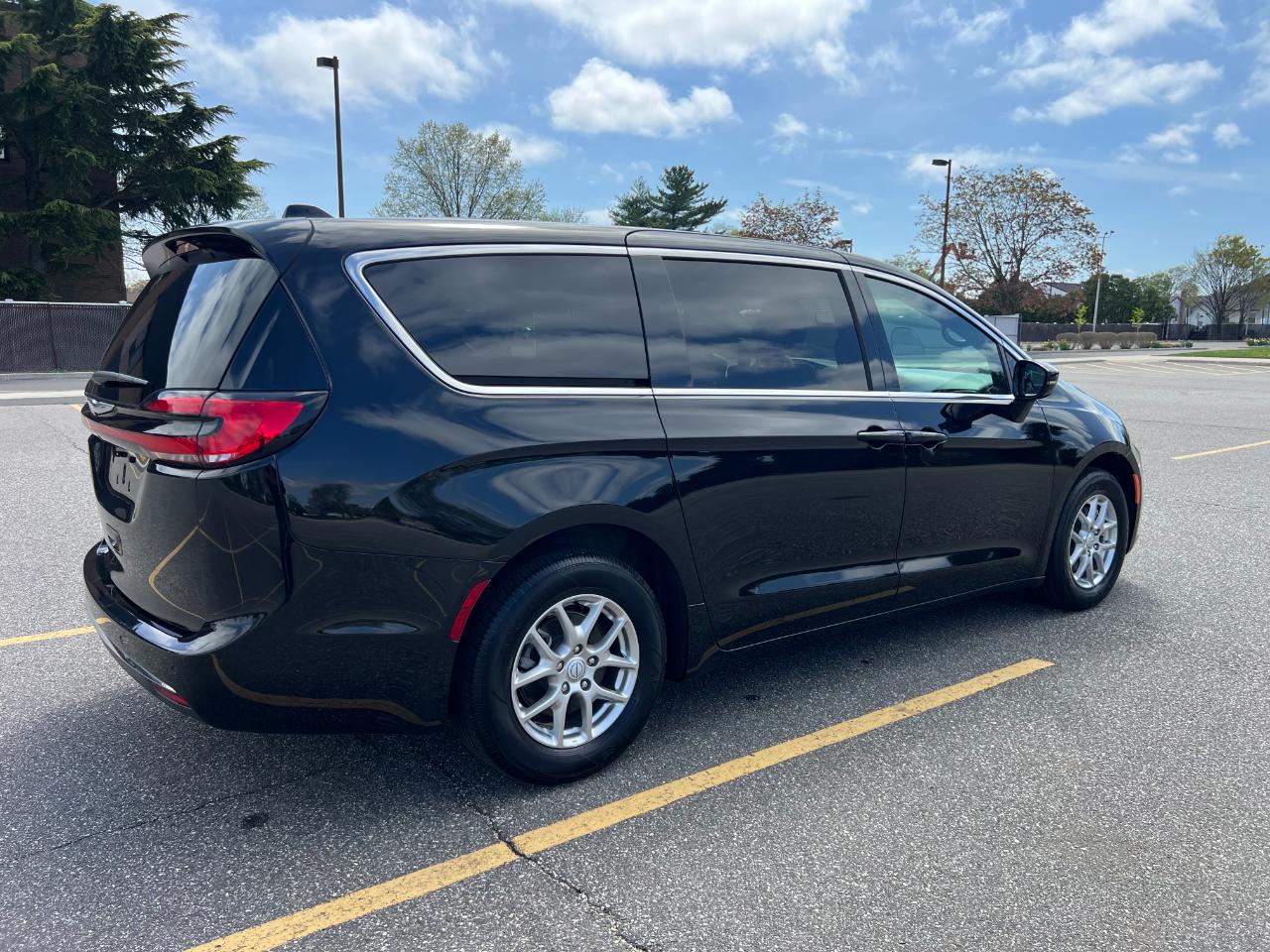 Chrysler Pacifica Select 2025