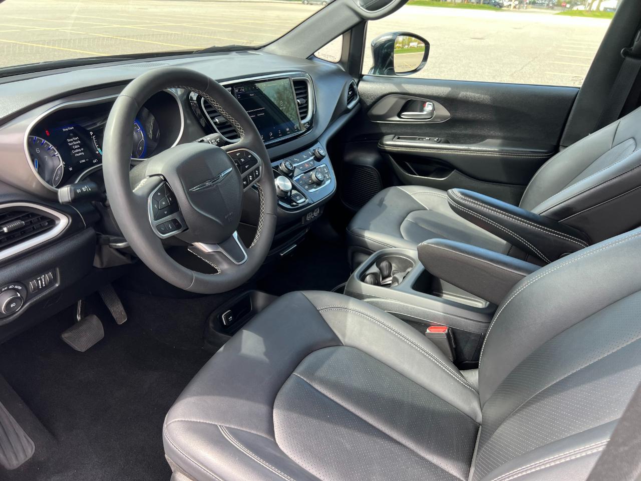 Chrysler Pacifica Select 2025