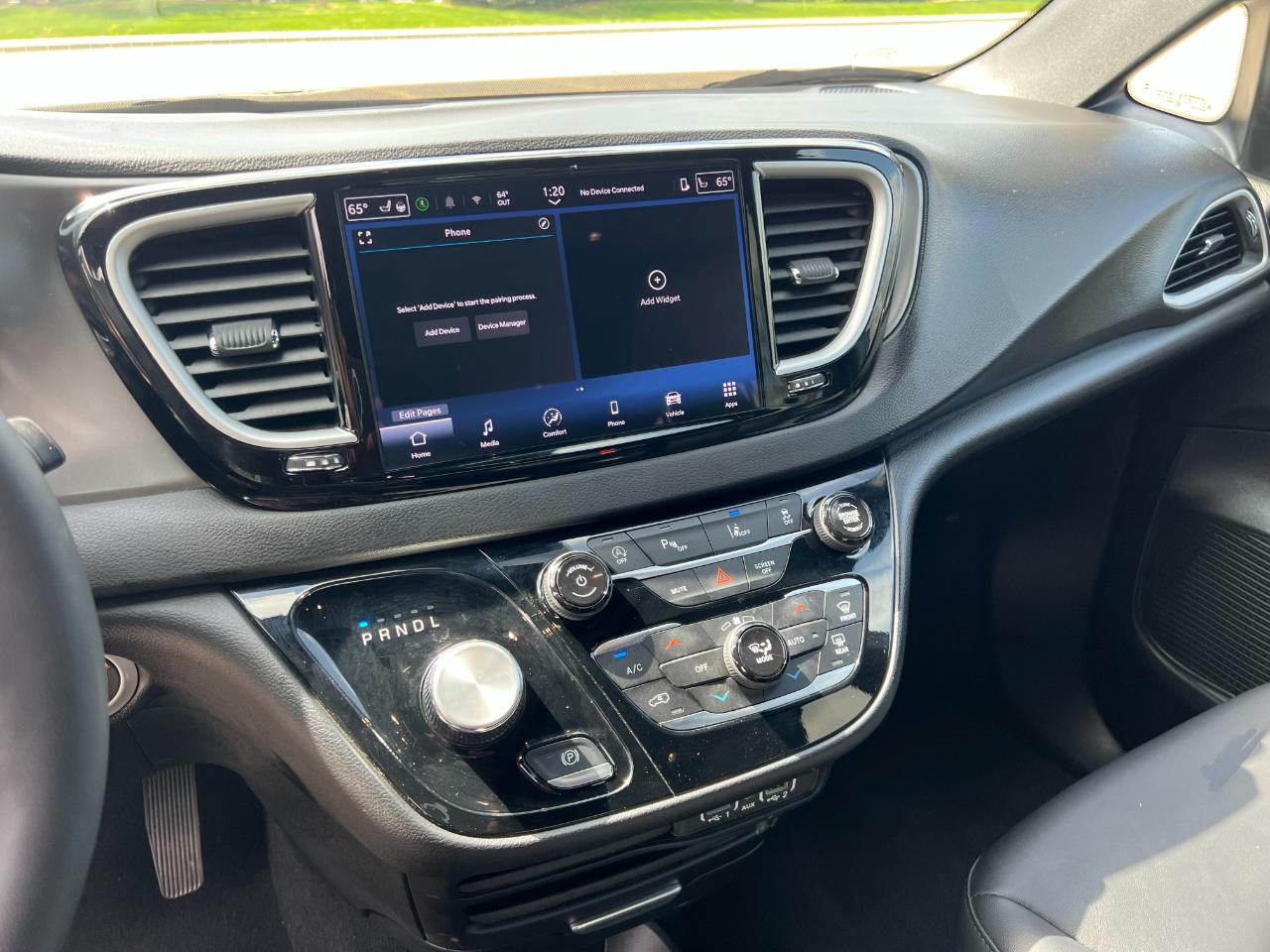 Chrysler Pacifica Select 2025