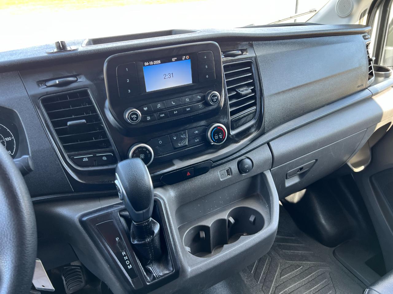 Ford Transit 250 Van Med. Roof w/Sliding Pass. 148-in. WB 2023