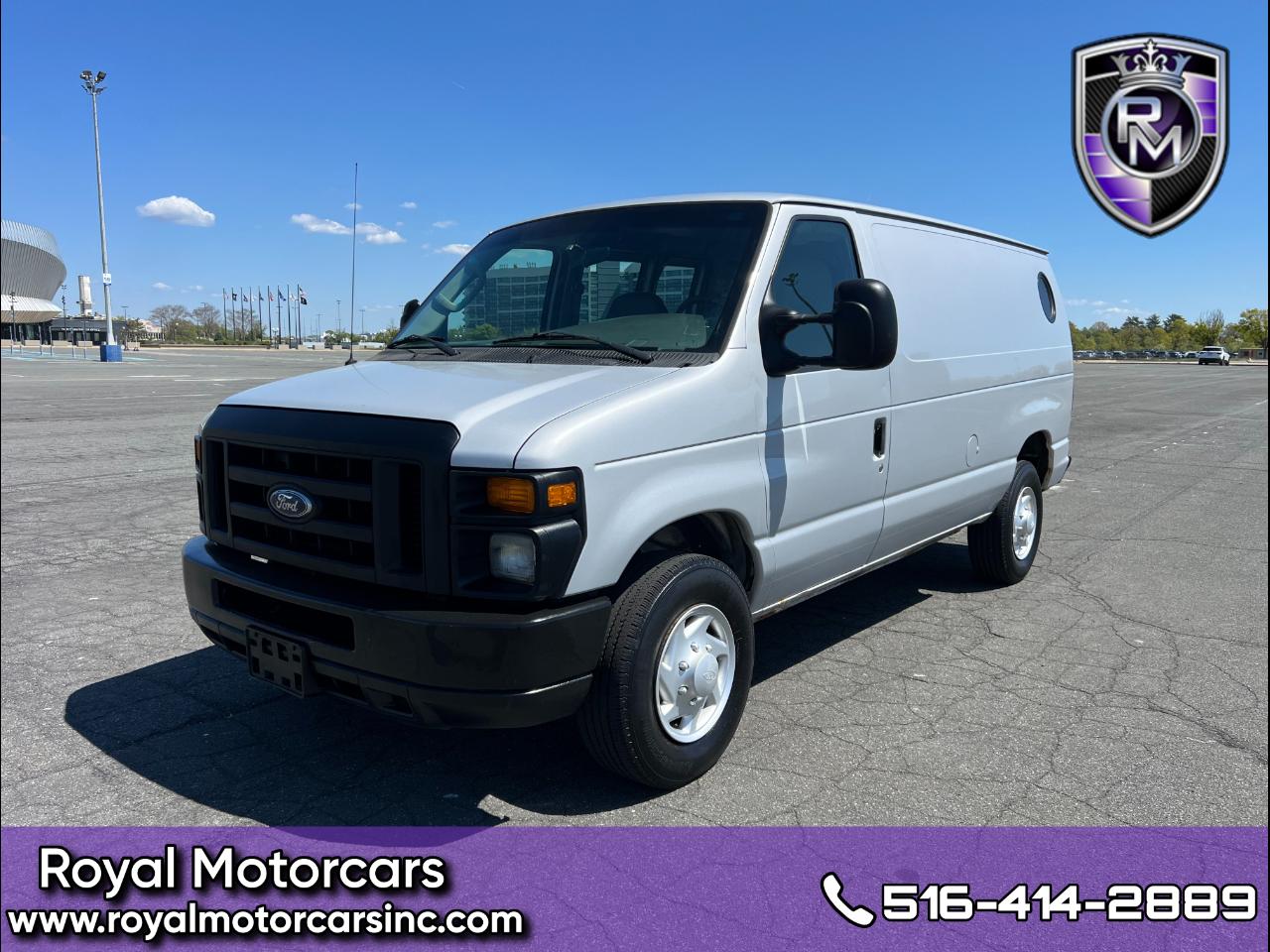 Ford Econoline E-250 2008