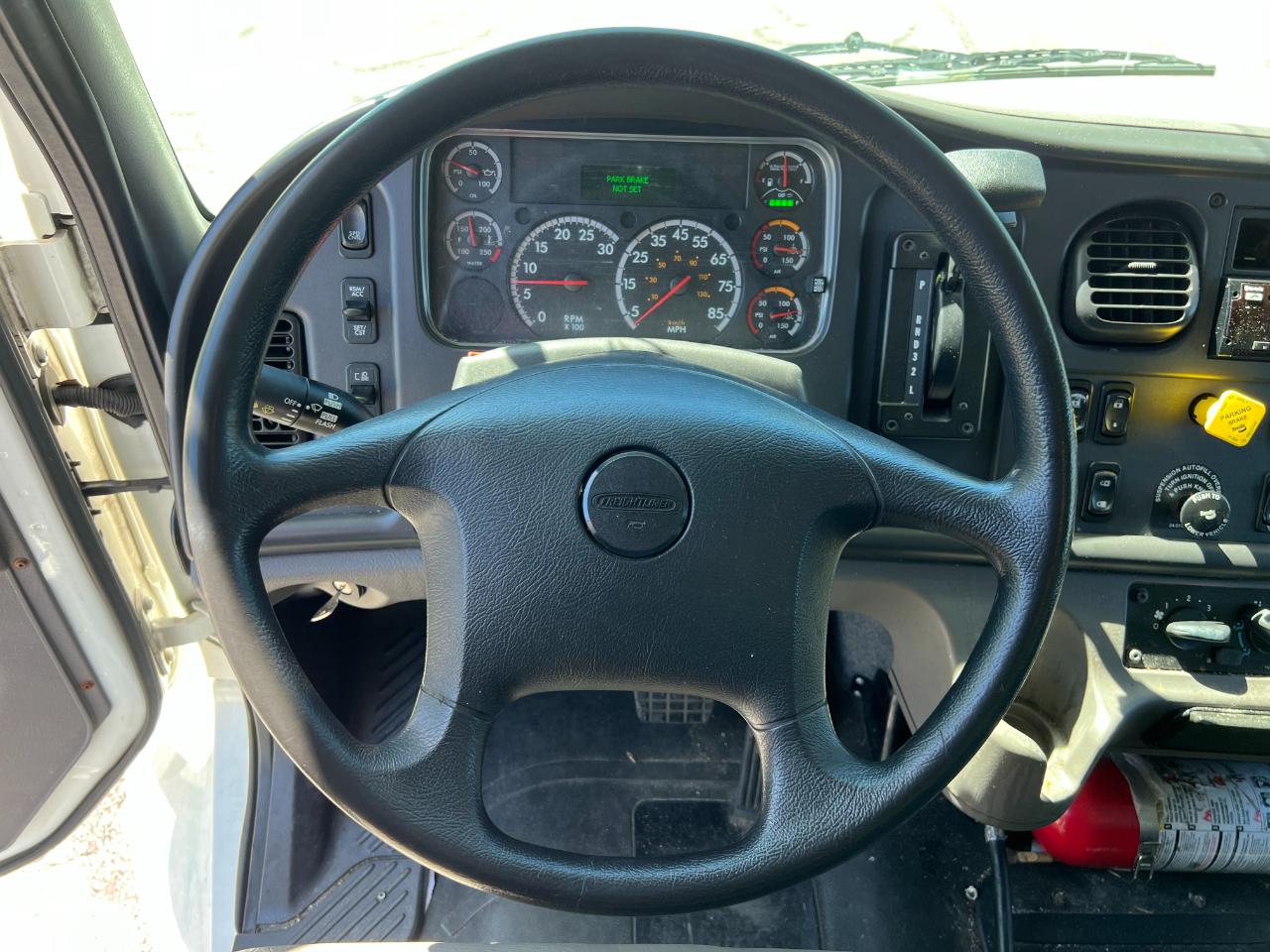 Freightliner M2 106  2019
