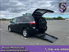 2020 Toyota Sienna 