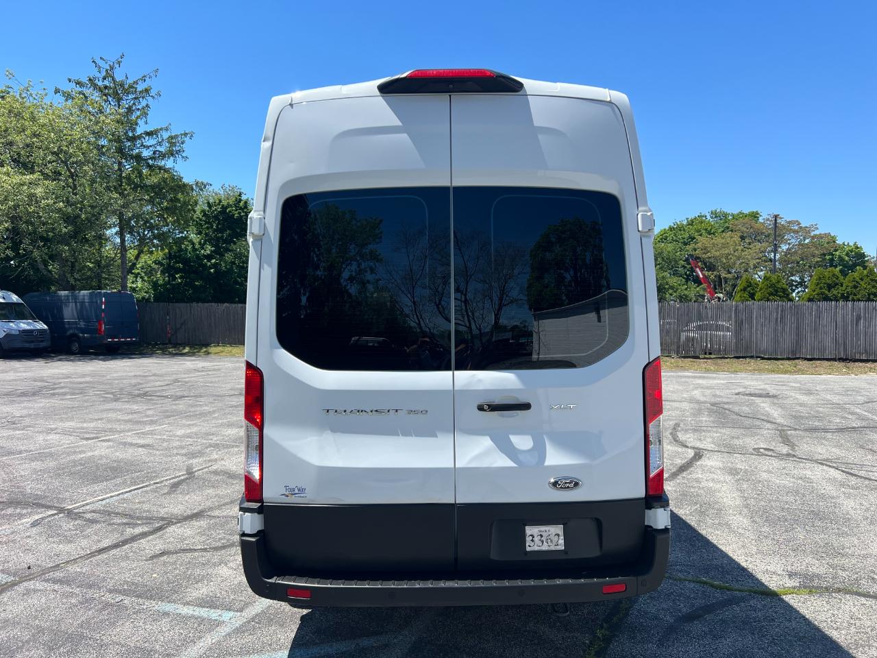 Ford Transit 350 Wagon High Roof XL w/Sliding Pass. 148-in. WB 2021