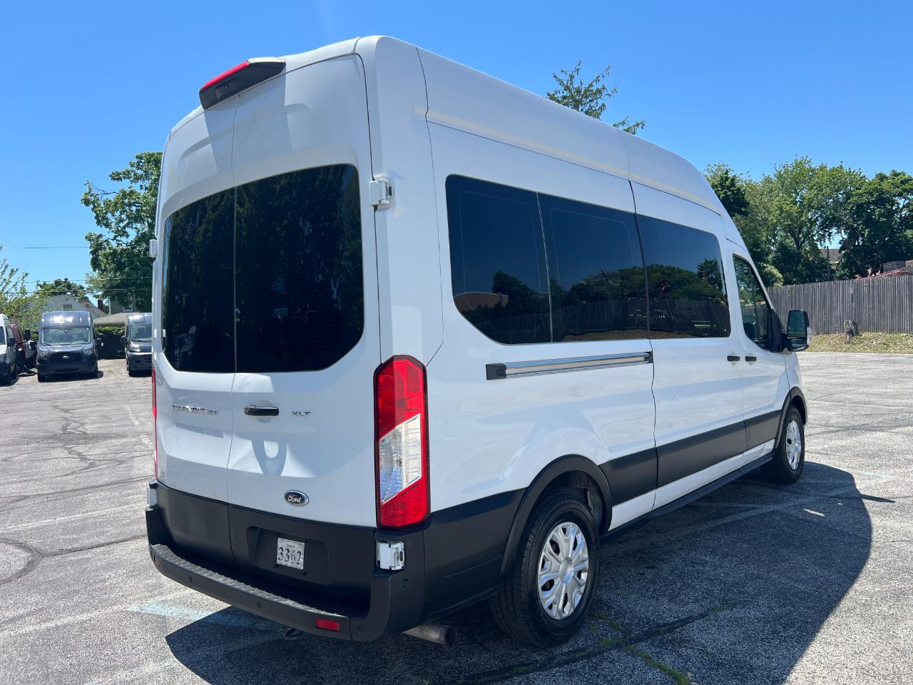 Ford Transit 350 Wagon High Roof XL w/Sliding Pass. 148-in. WB 2021