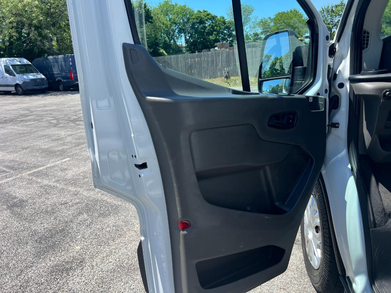 Ford Transit 350 Wagon High Roof XL w/Sliding Pass. 148-in. WB 2021