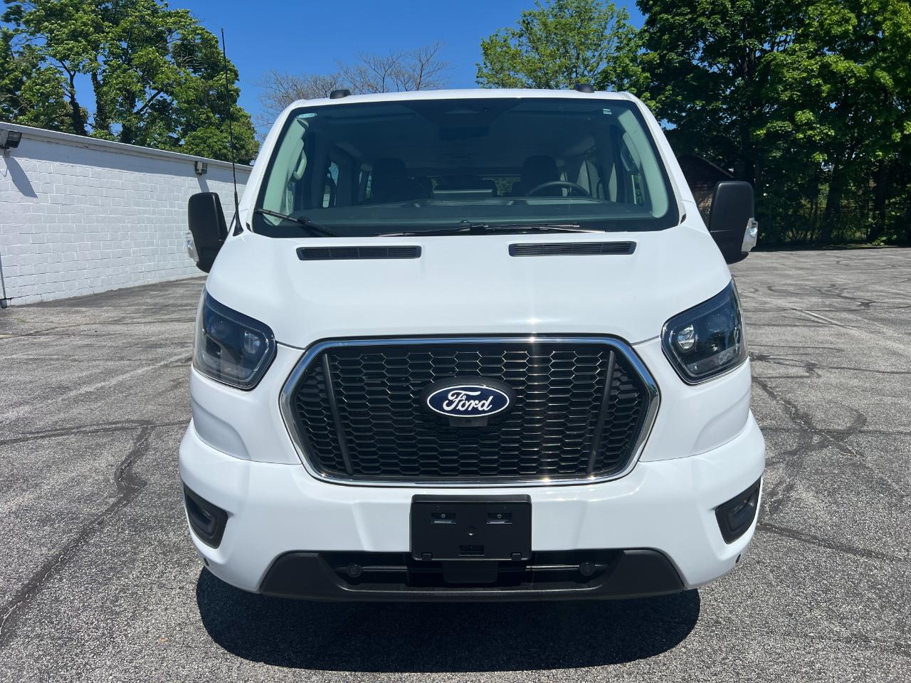 Ford Transit 350 Wagon Low Roof XL w/Sliding Pass. 148-in. WB 2026