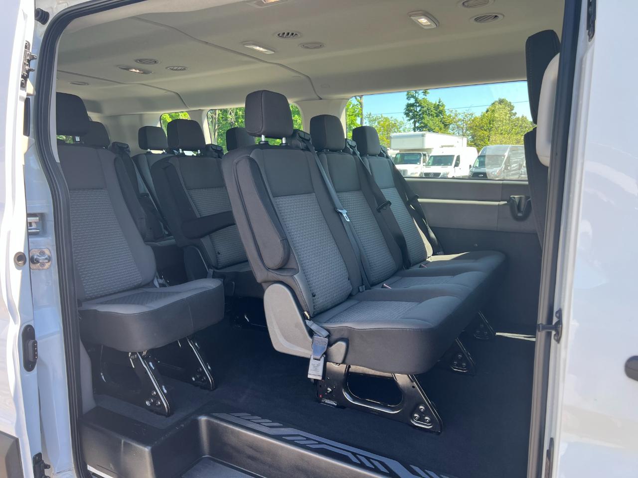 Ford Transit 350 Wagon Low Roof XL w/Sliding Pass. 148-in. WB 2026