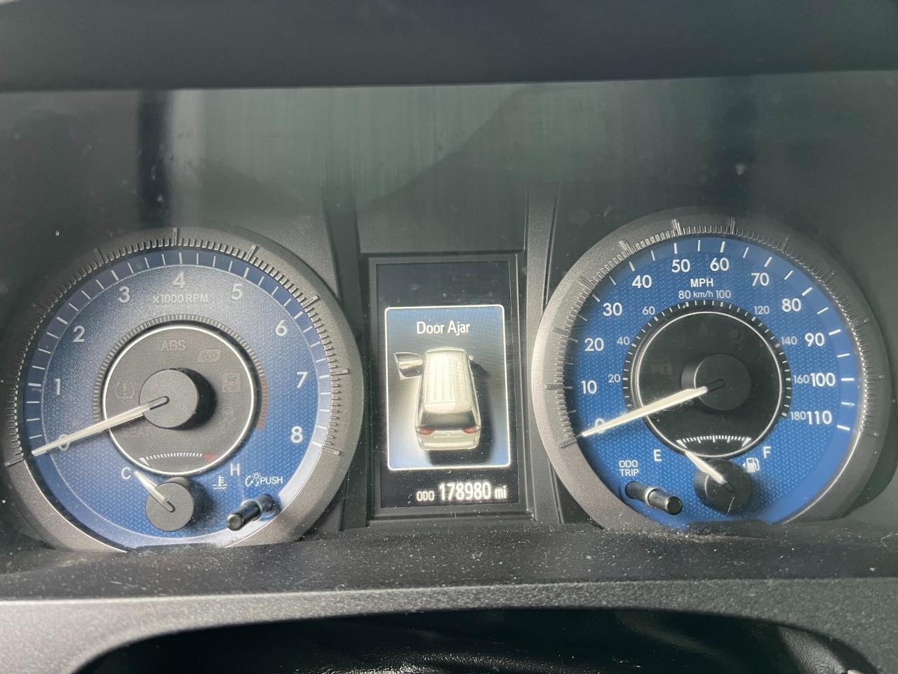 Toyota Sienna LE 7-Passenger Mobility 2020