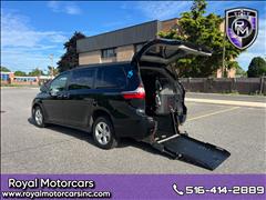 2020 Toyota Sienna 