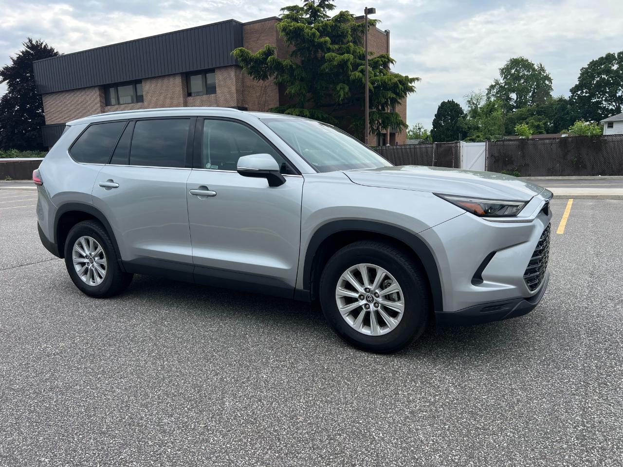 Toyota Grand Highlander XLE AWD 2025
