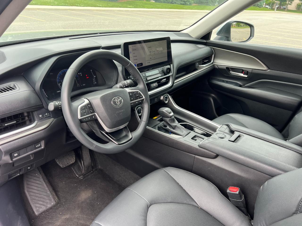 Toyota Grand Highlander XLE AWD 2025