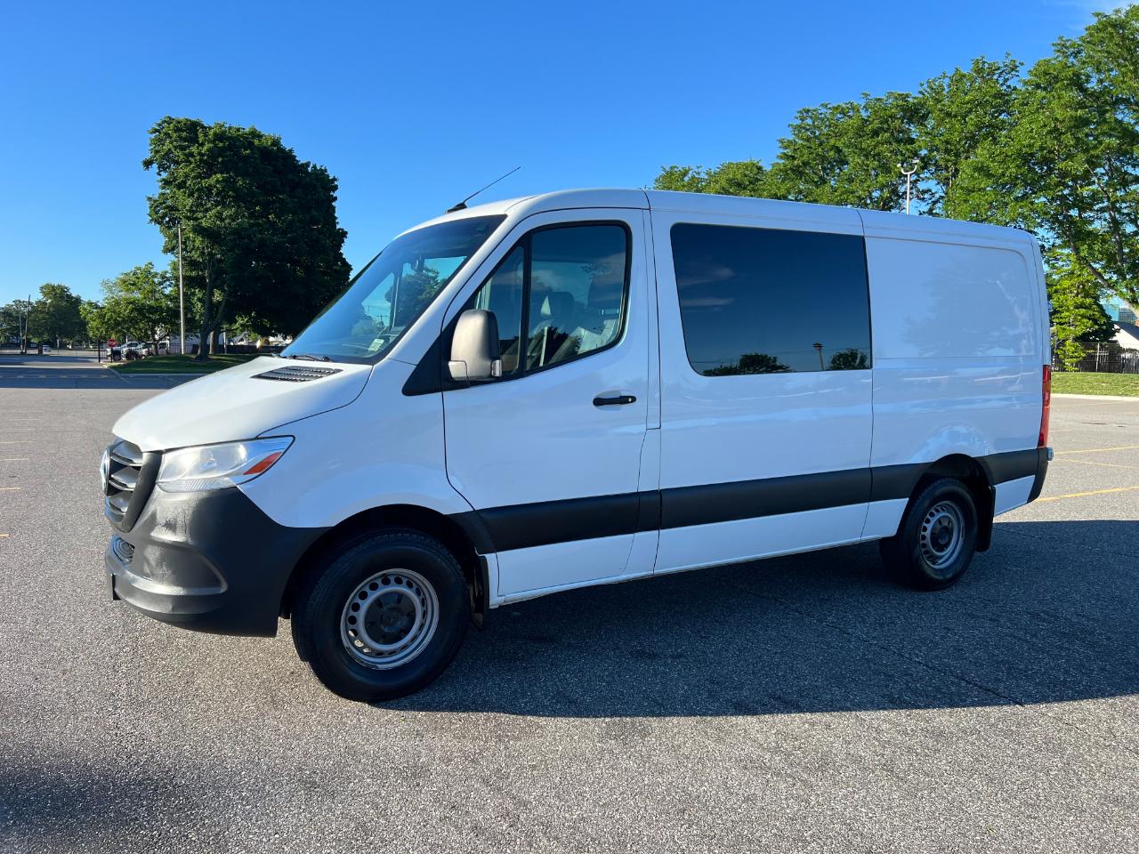 Mercedes-Benz Sprinter 2500 144-in. WB 2020