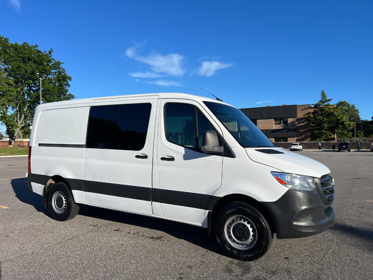 Mercedes-Benz Sprinter 2500 144-in. WB 2020