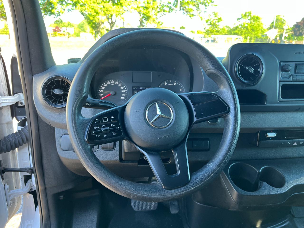 Mercedes-Benz Sprinter 2500 144-in. WB 2020
