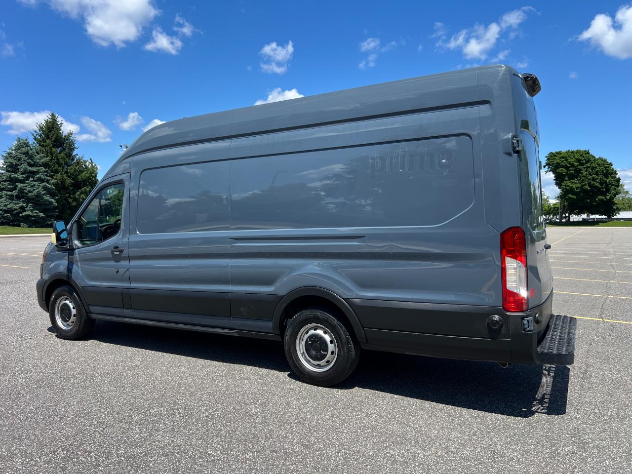 Ford Transit 250 Van High Roof w/Sliding Pass. 148-in. WB EL 2020