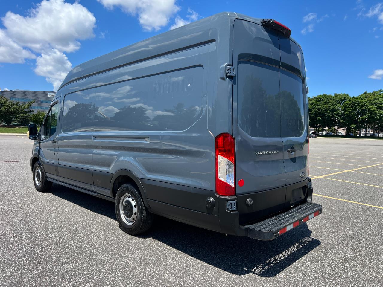 Ford Transit 250 Van High Roof w/Sliding Pass. 148-in. WB EL 2020