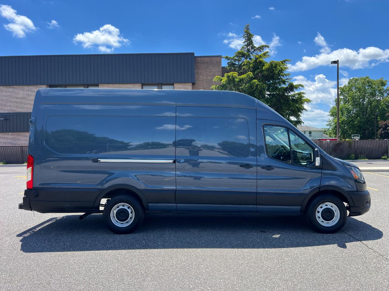 Ford Transit 250 Van High Roof w/Sliding Pass. 148-in. WB EL 2020