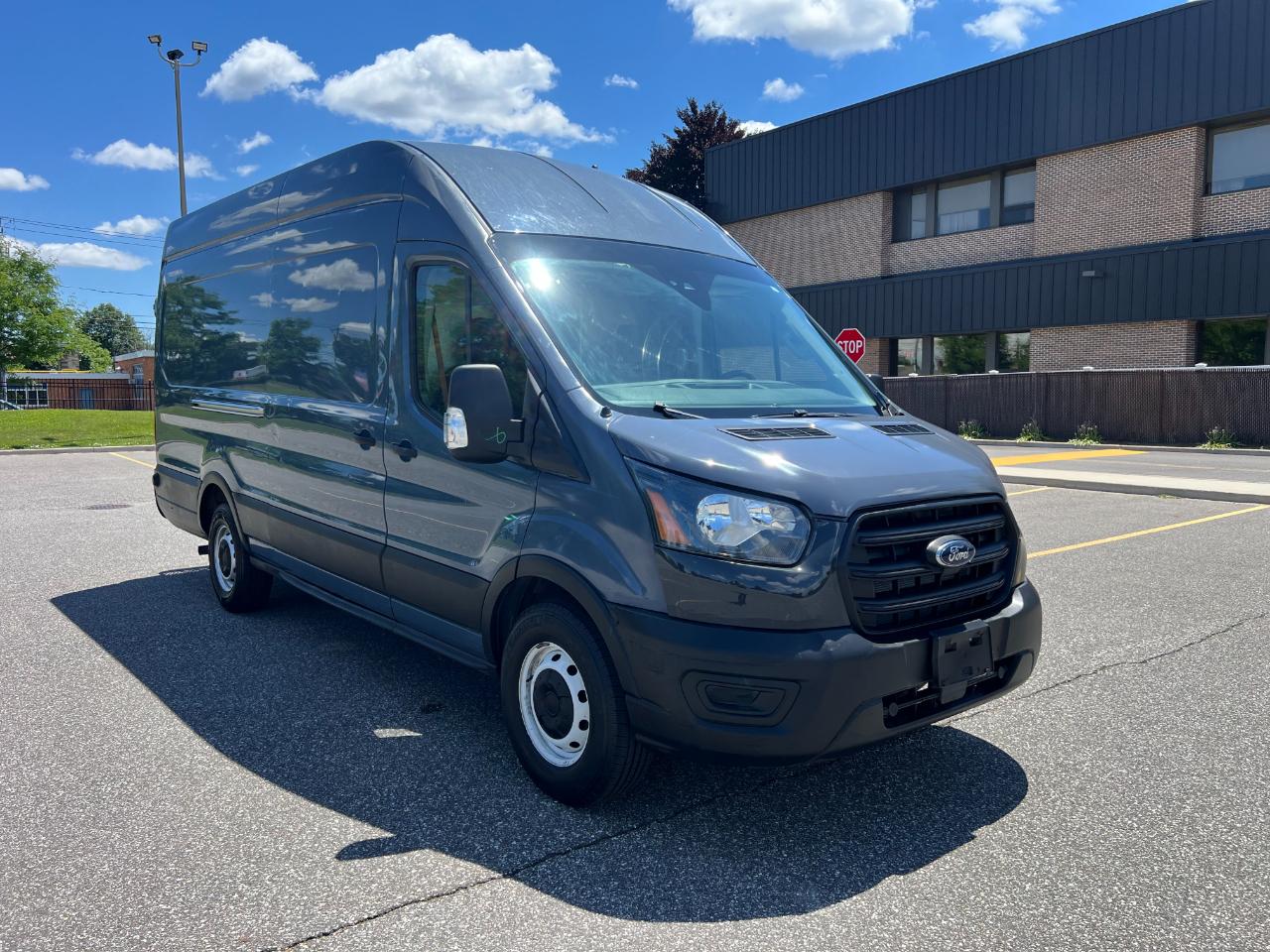 Ford Transit 250 Van High Roof w/Sliding Pass. 148-in. WB EL 2020