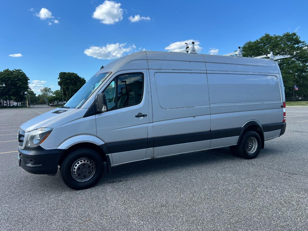Mercedes-Benz Sprinter 3500 High Roof 170-in. WB 2015