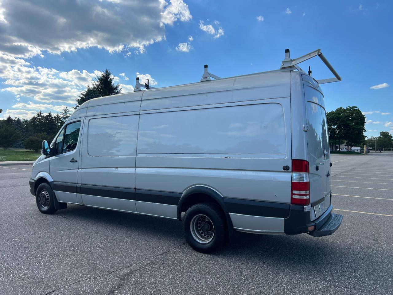 Mercedes-Benz Sprinter 3500 High Roof 170-in. WB 2015